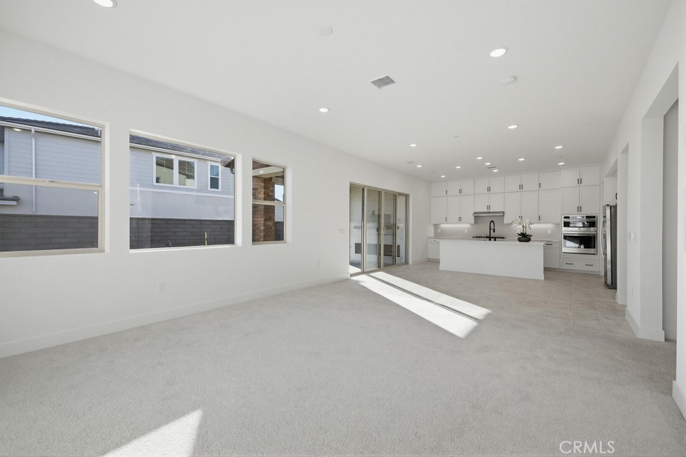 MLS #OC25276369 image #29