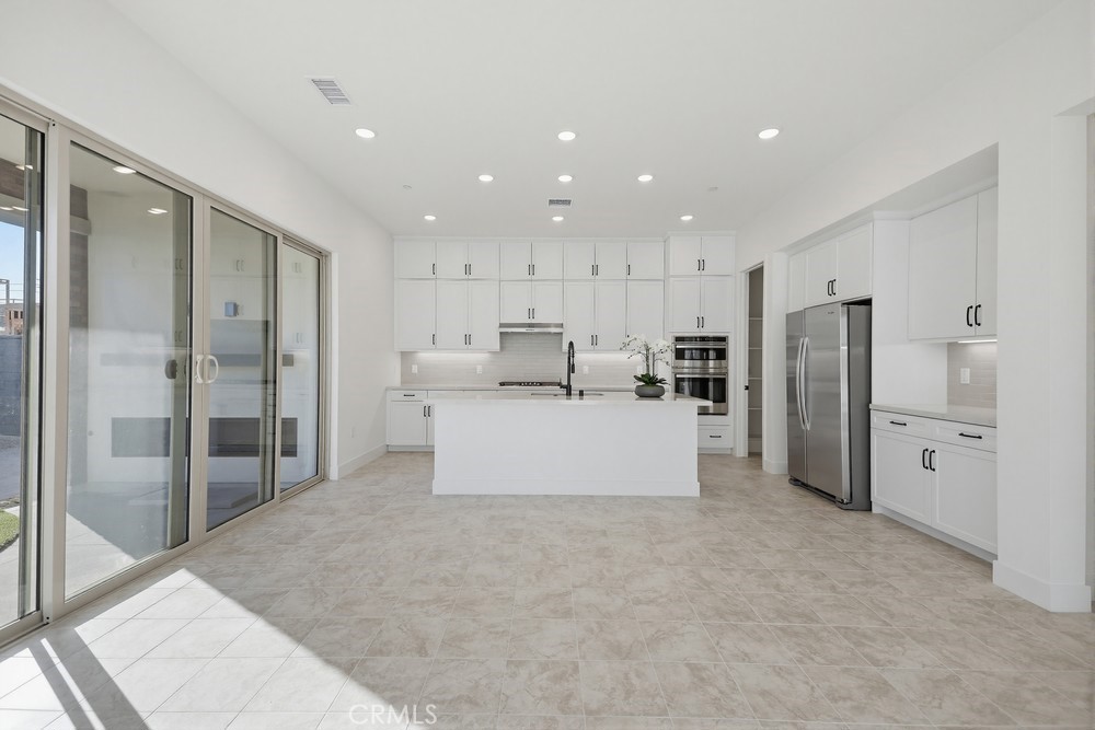 MLS #OC25276369 image #31