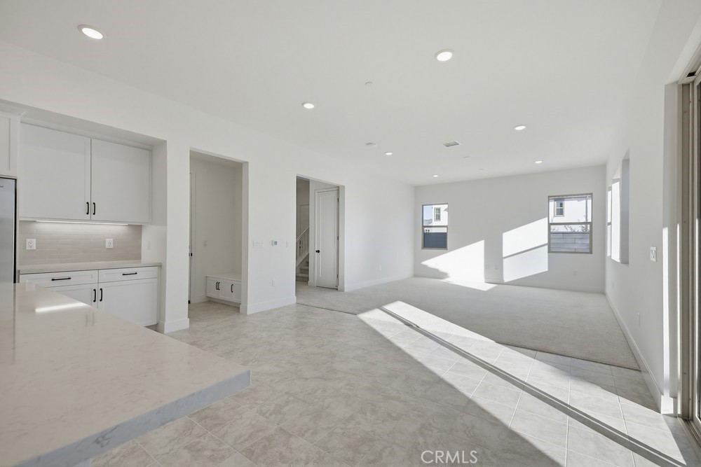 MLS #OC25276369 image #32