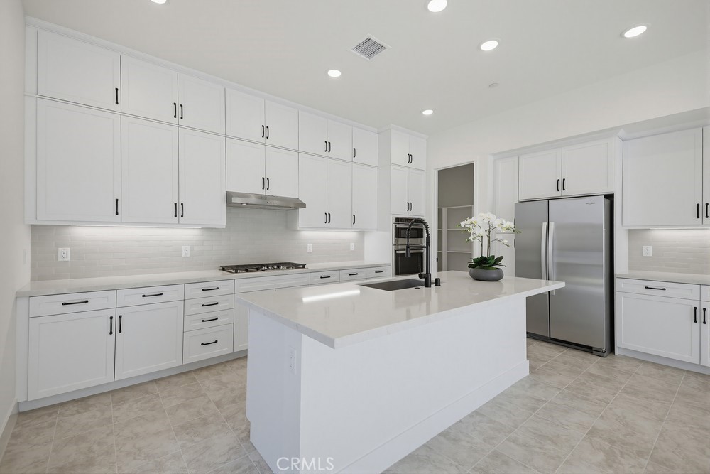 MLS #OC25276369 image #41