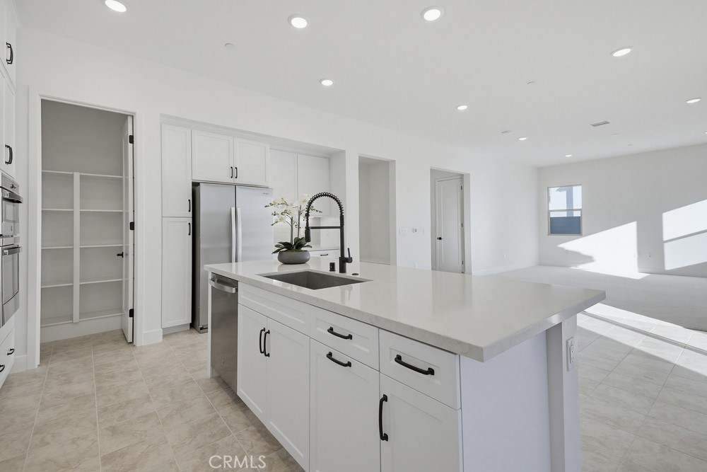 MLS #OC25276369 image #44