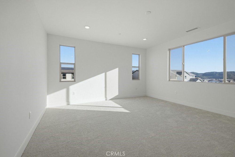 MLS #OC25276369 image #52