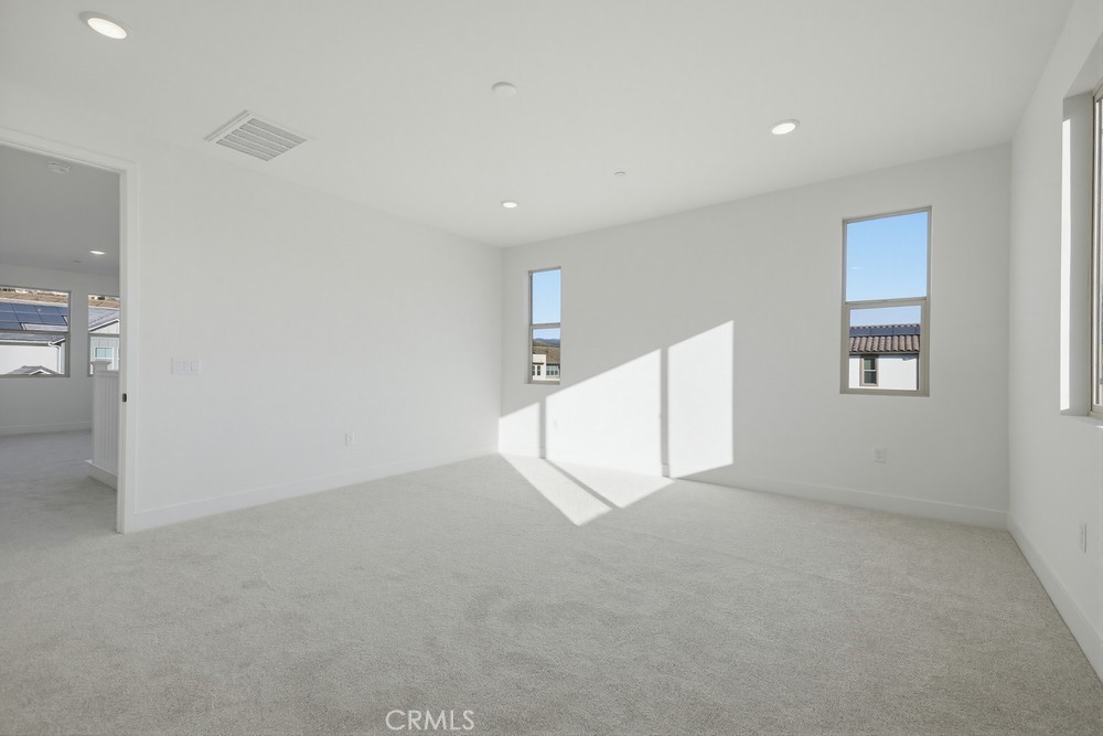 MLS #OC25276369 image #54