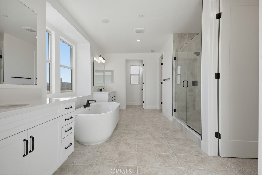 MLS #OC25276369 image #58