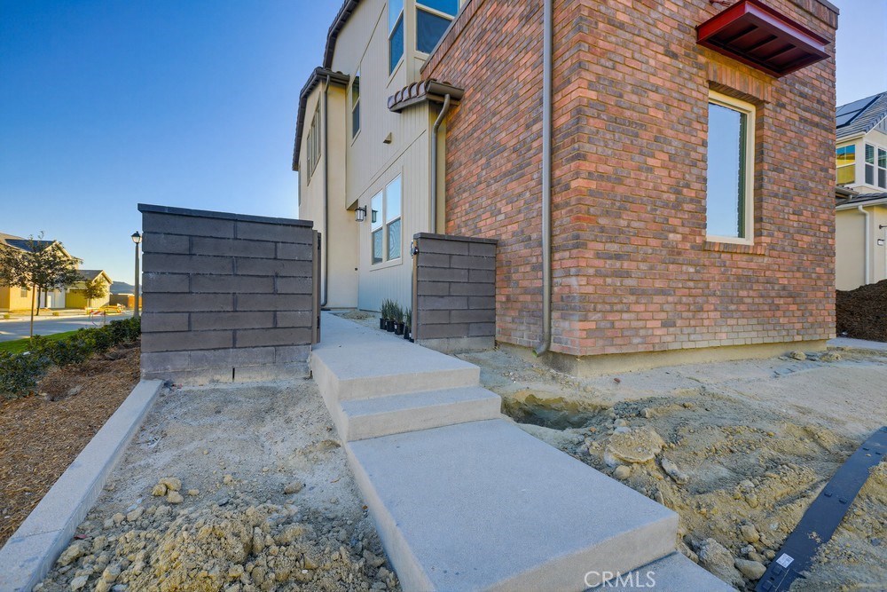 MLS #OC25276369 image #6