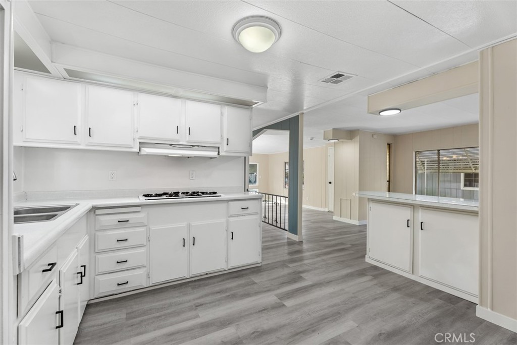 MLS #OC25276409 image #14