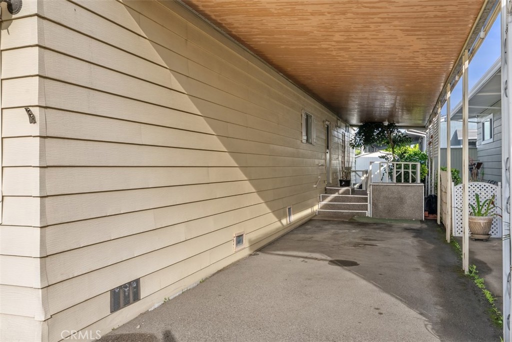 MLS #OC25276409 image #2