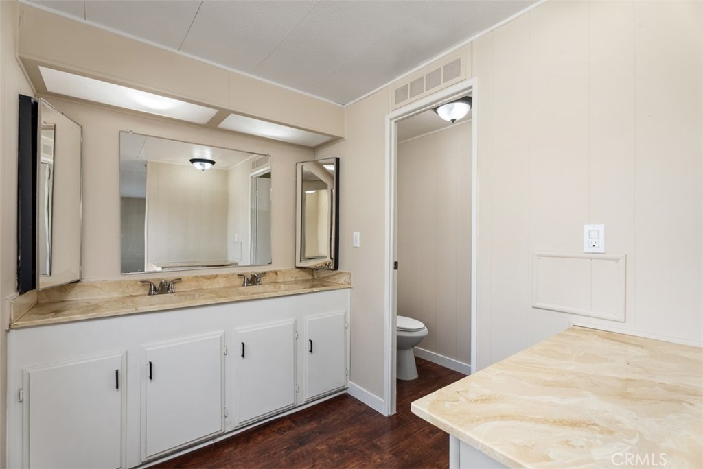 MLS #OC25276409 image #24