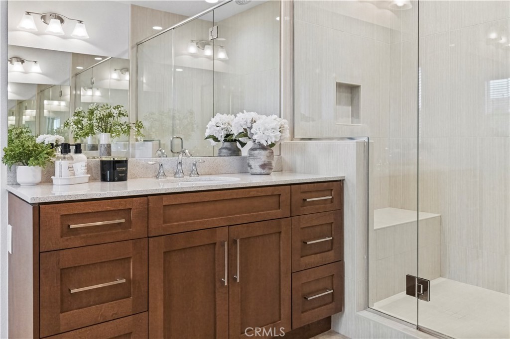 MLS #OC25276420 image #37