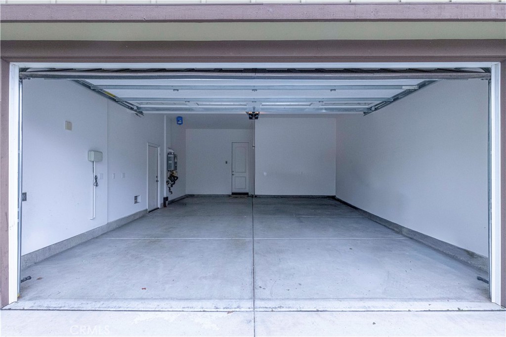 MLS #OC25276420 image #40