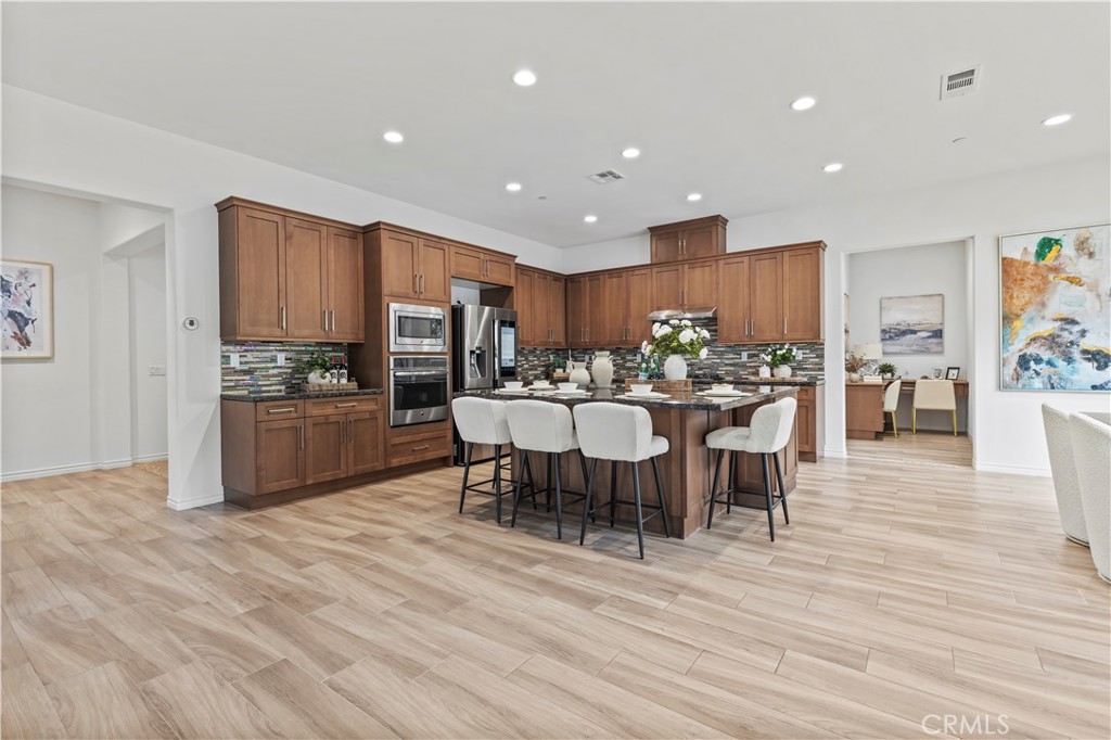 MLS #OC25276420 image #5