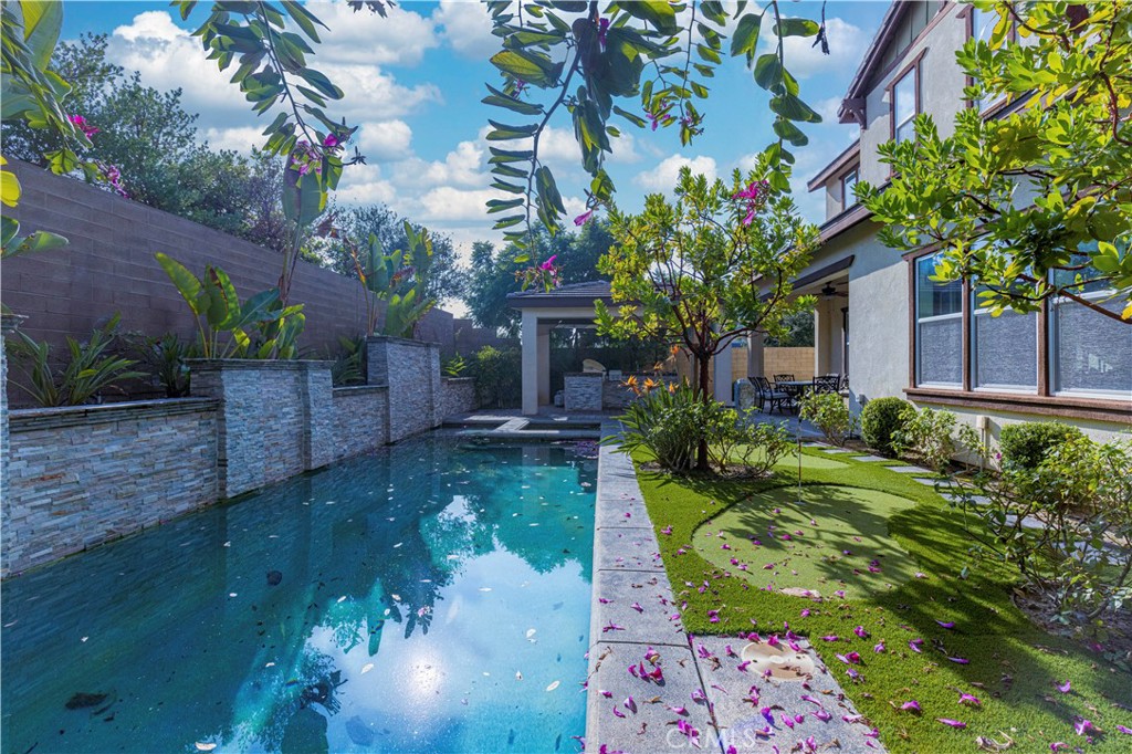 MLS #OC25276420 image #52