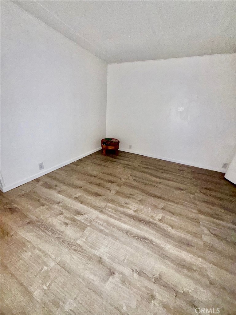 MLS #OC25276544 image #8