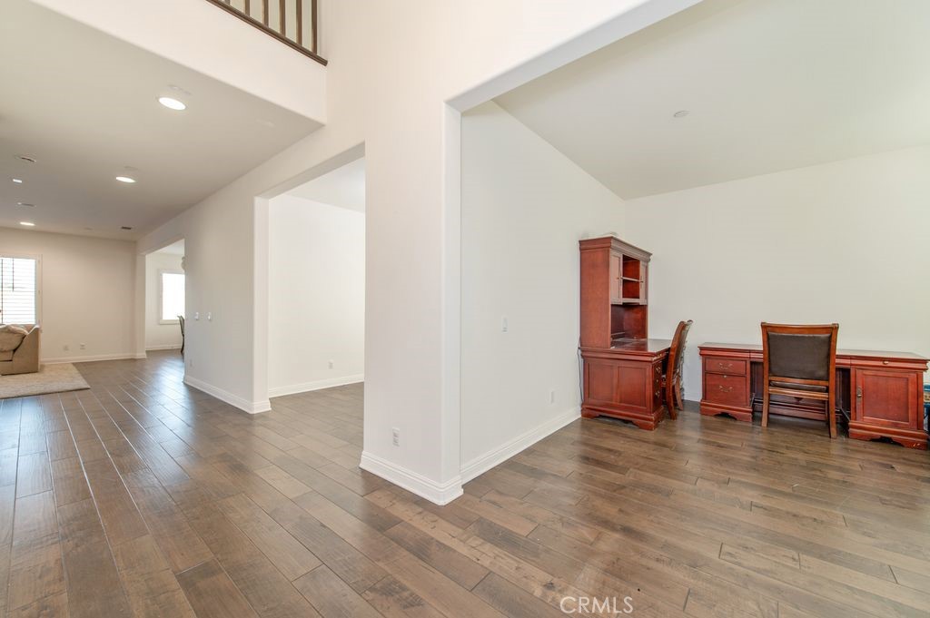 MLS #OC25276594 image #19