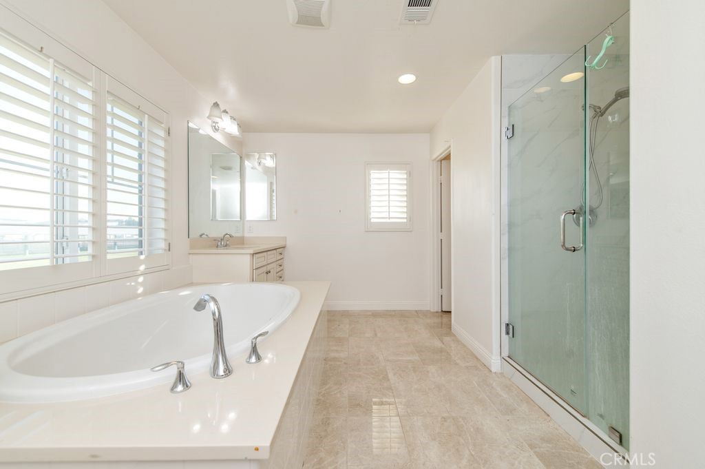 MLS #OC25276594 image #22