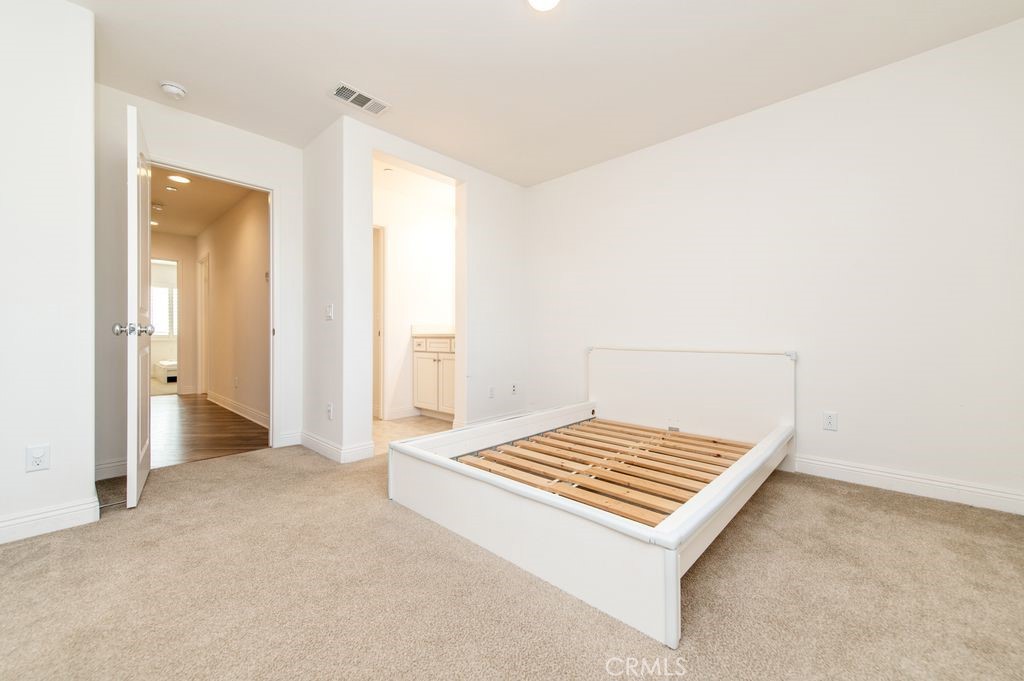 MLS #OC25276594 image #28