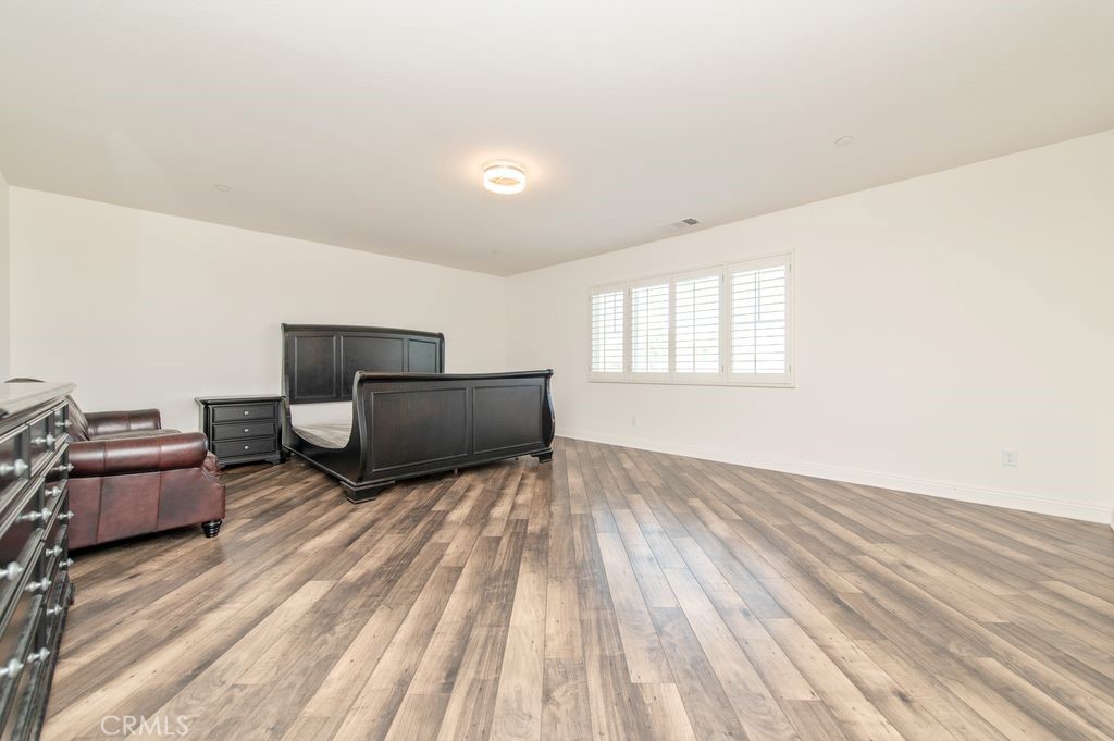 MLS #OC25276594 image #32