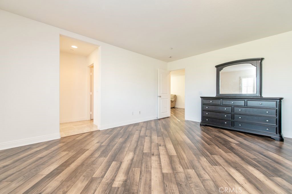 MLS #OC25276594 image #35