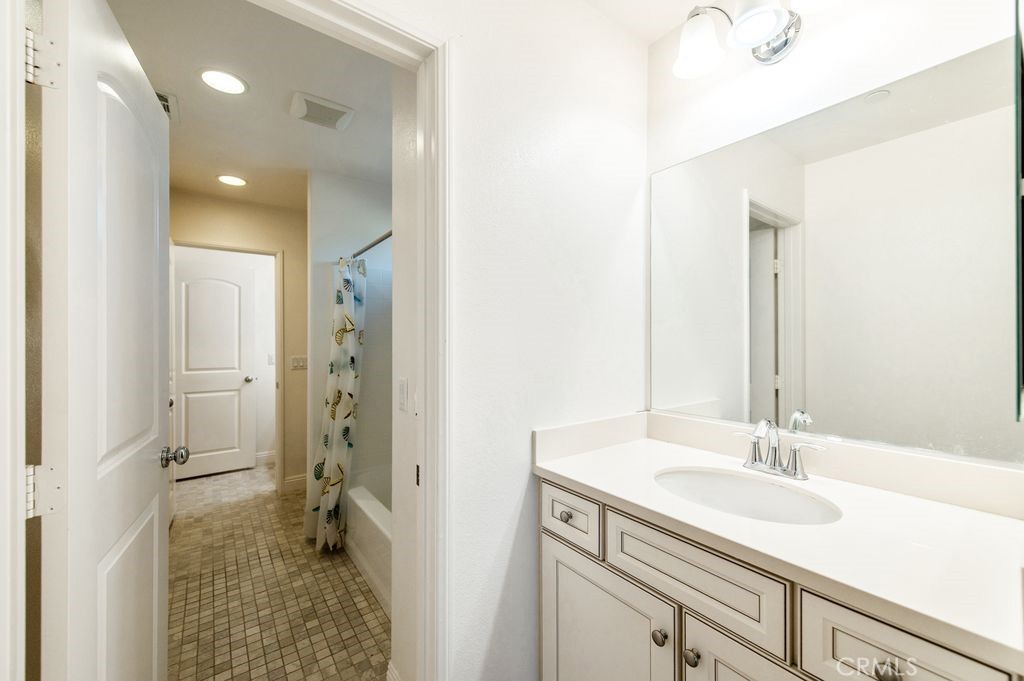 MLS #OC25276594 image #44