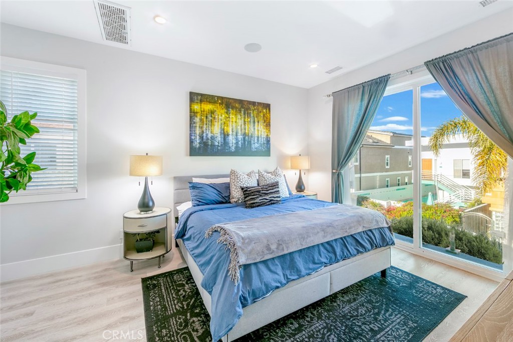 MLS #OC25276620 image #50