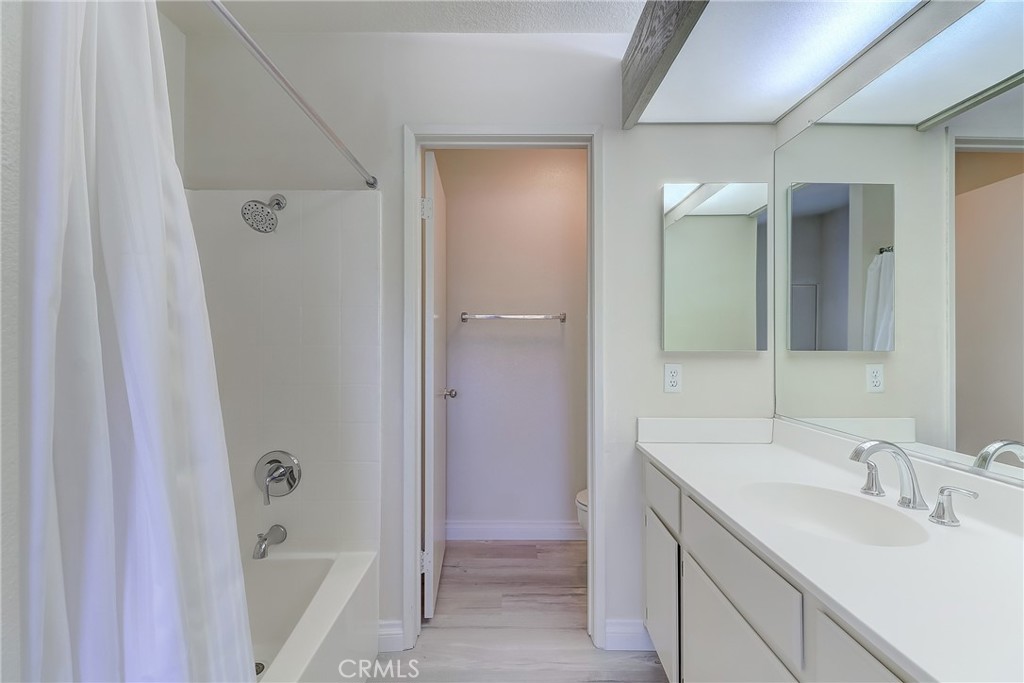 MLS #OC25276674 image #22