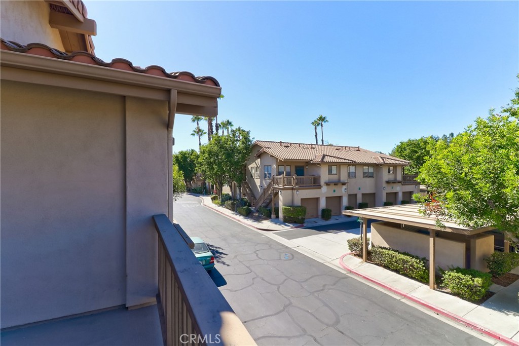 MLS #OC25276674 image #8