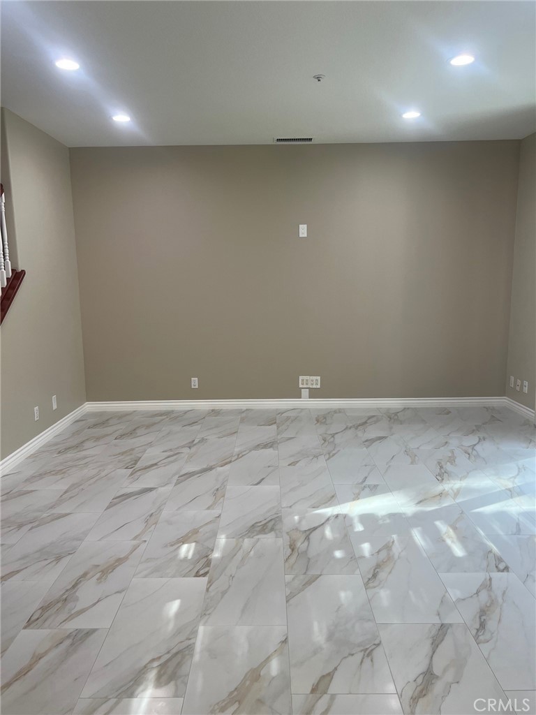 MLS #OC25276756 image #10