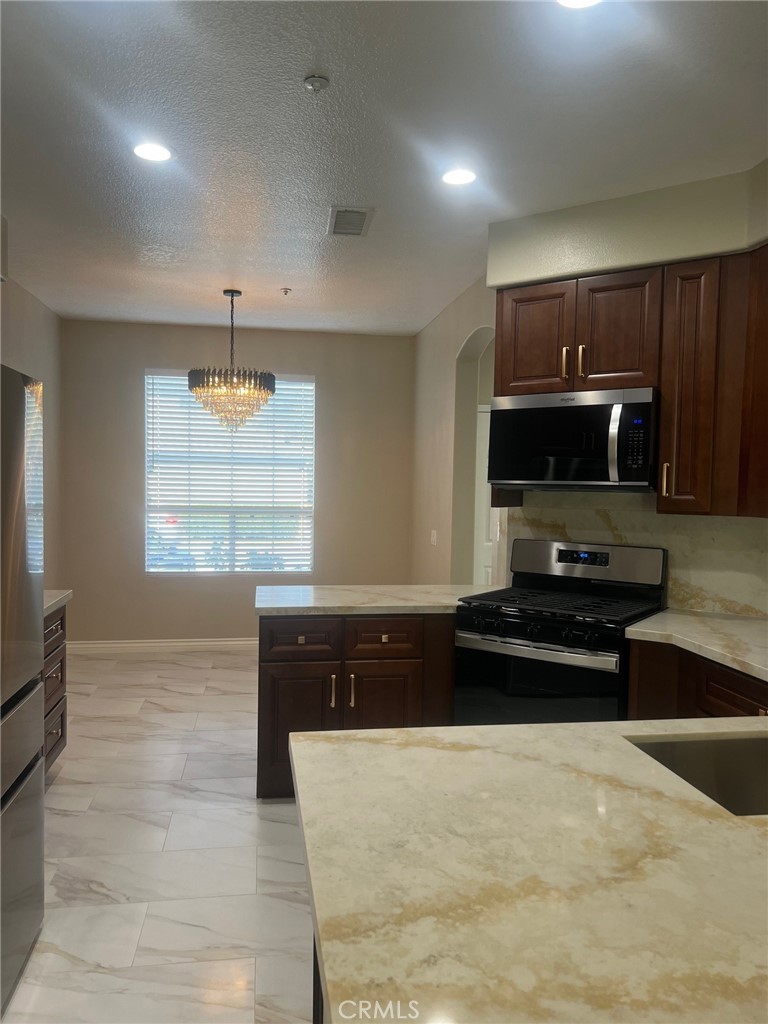 MLS #OC25276756 image #8