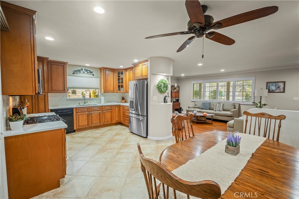 MLS #OC25276768 image #10