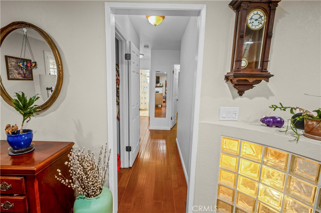 MLS #OC25276768 image #18