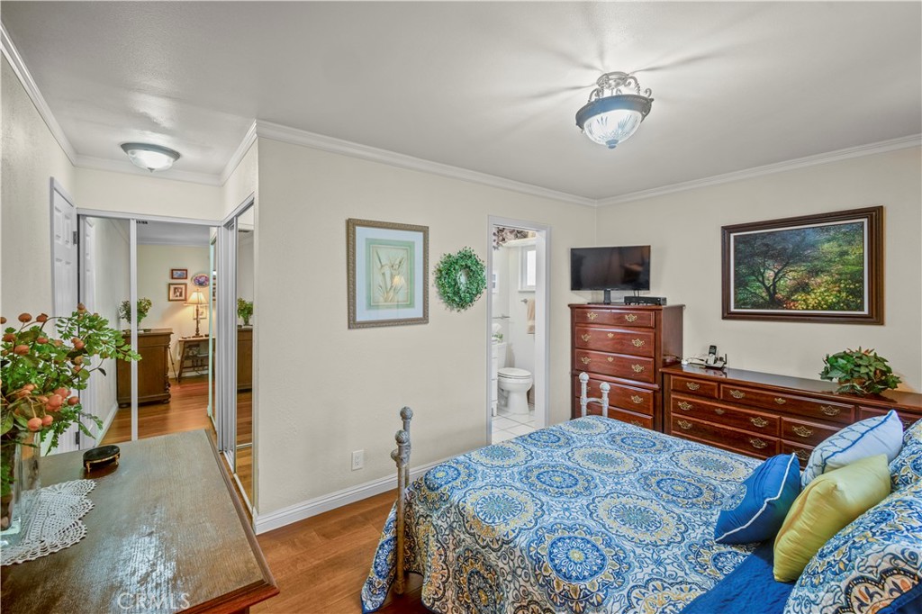 MLS #OC25276768 image #25