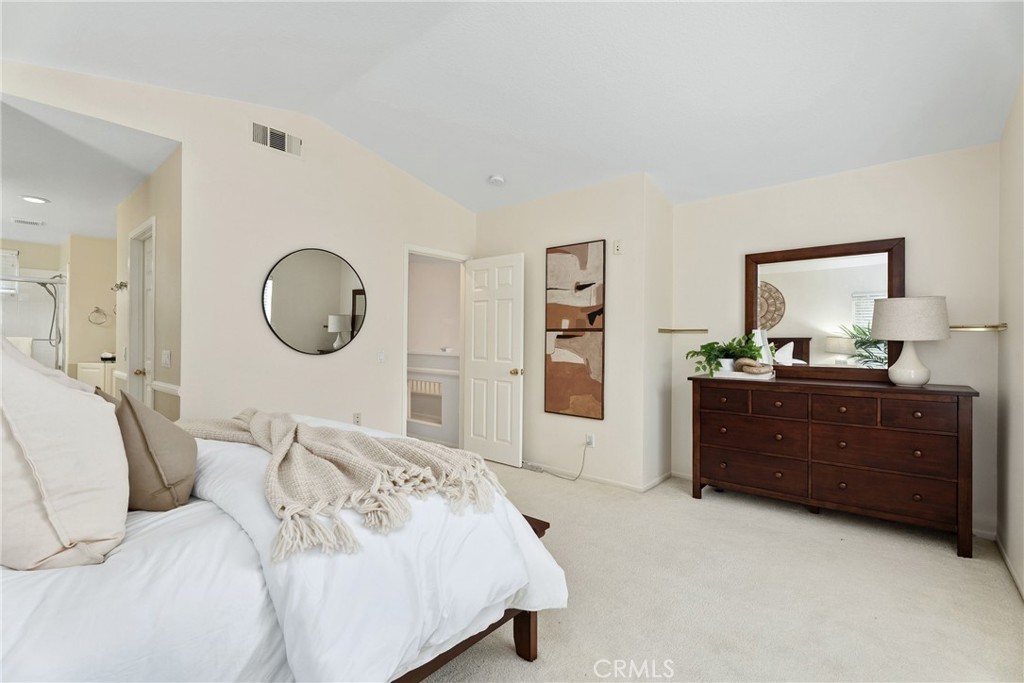 MLS #OC25276815 image #14