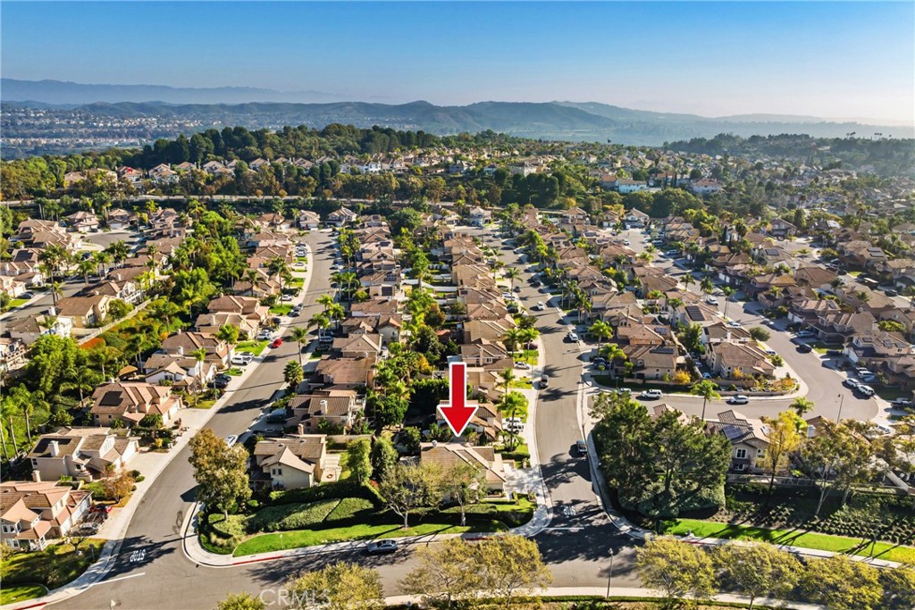 MLS #OC25276815 image #31