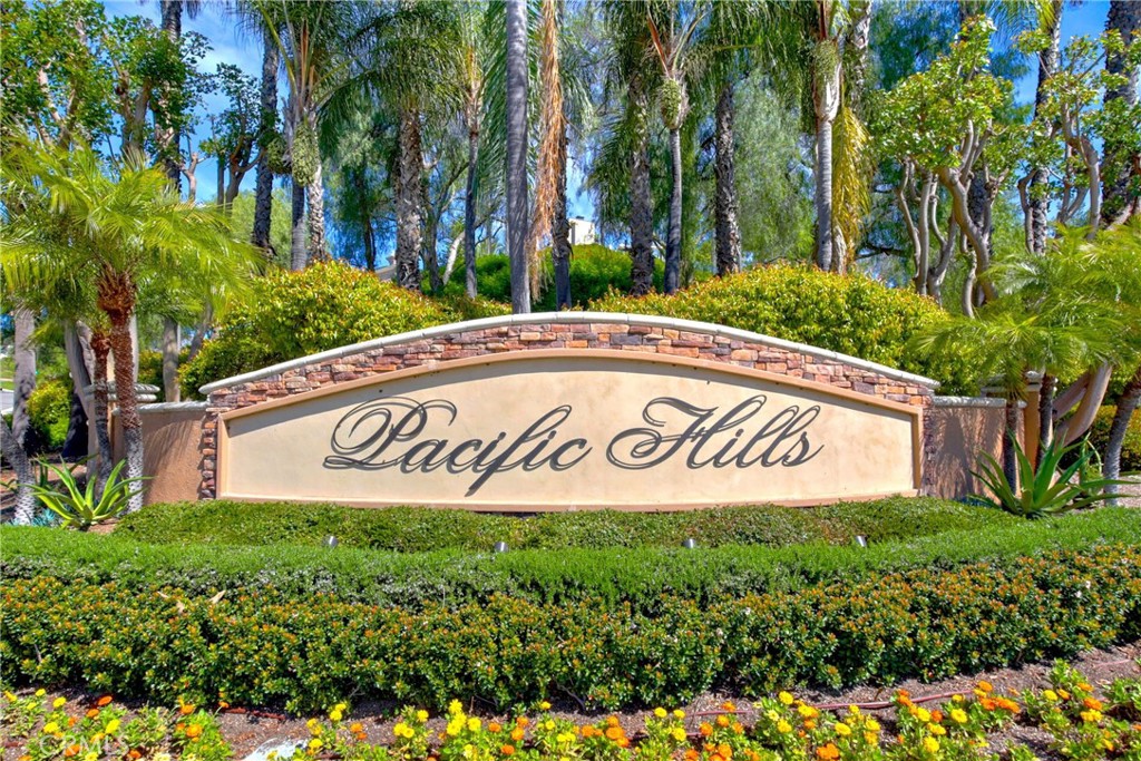 MLS #OC25276815 image #35