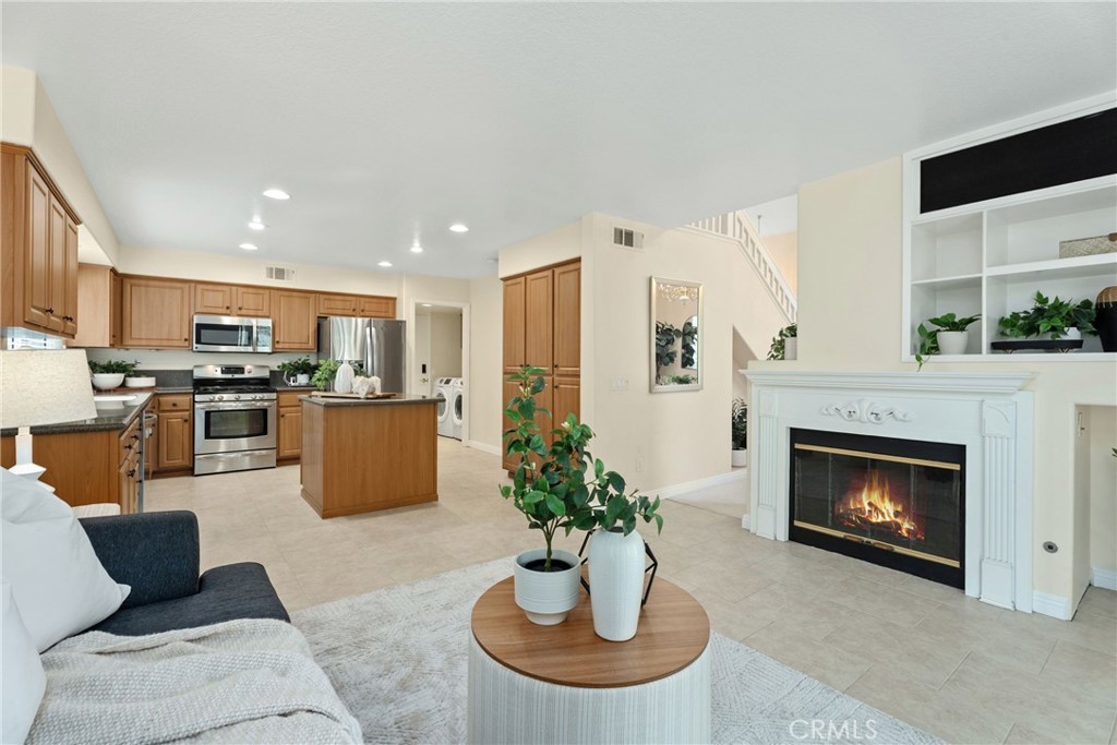 MLS #OC25276815 image #5