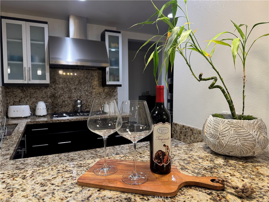 MLS #OC25276876 image #18