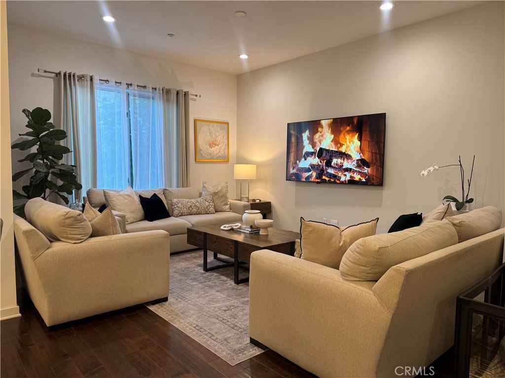 MLS #OC25276876 image #25