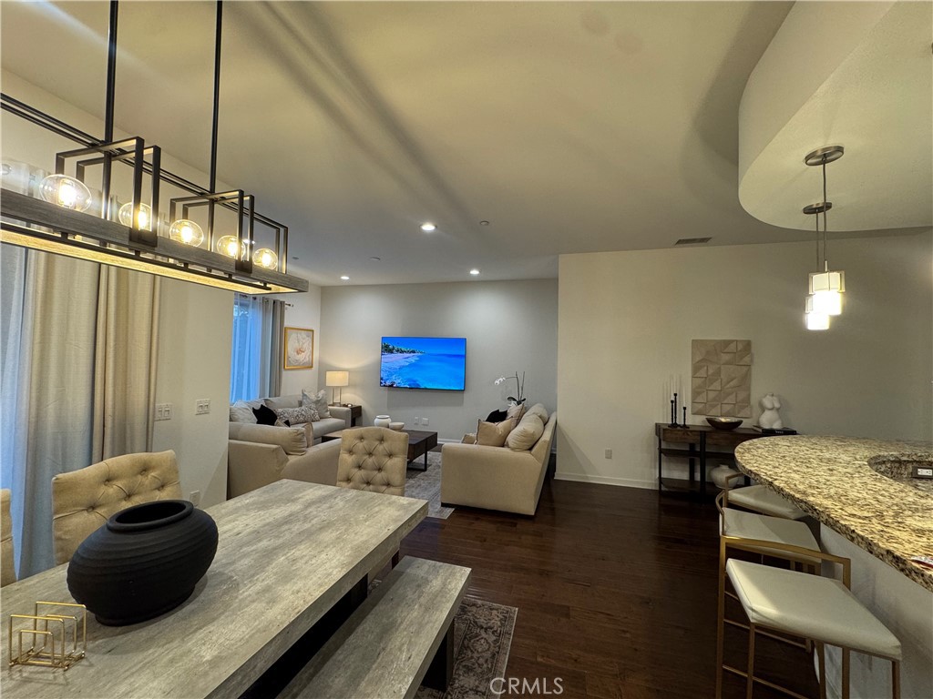 MLS #OC25276876 image #4