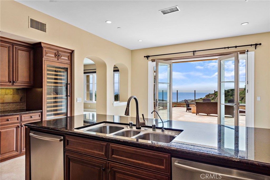 MLS #OC25277061 image #10