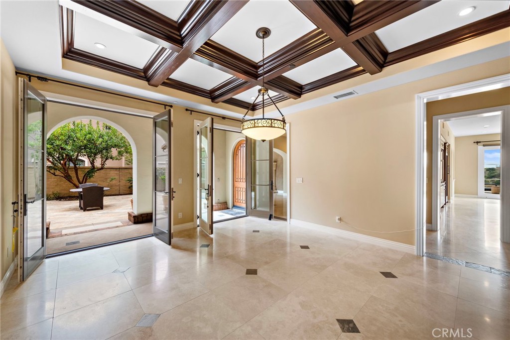 MLS #OC25277061 image #15