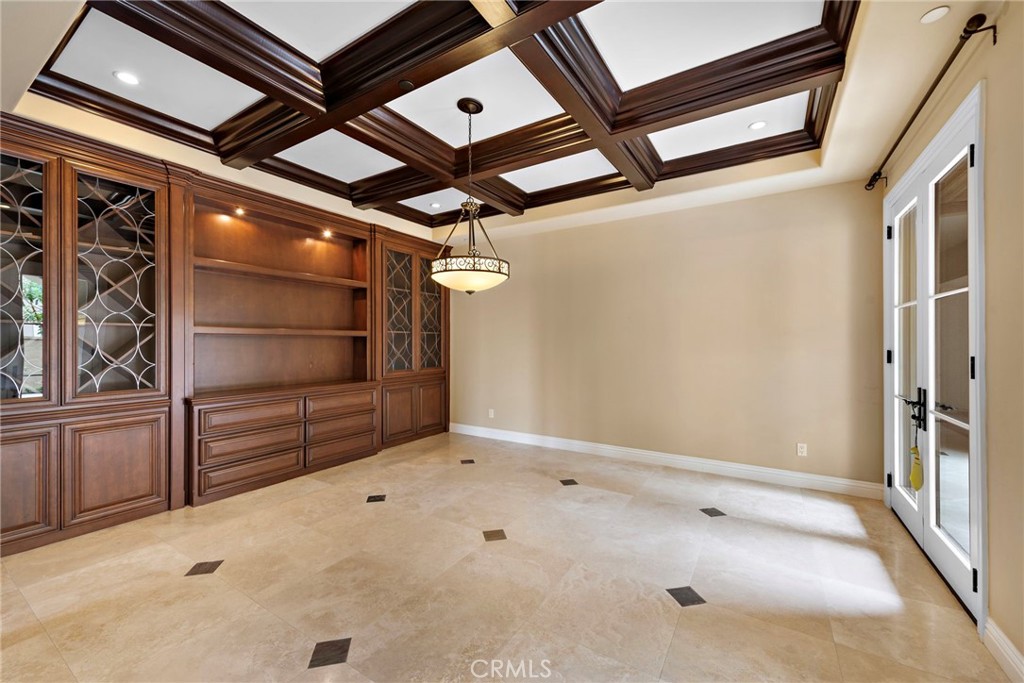 MLS #OC25277061 image #16