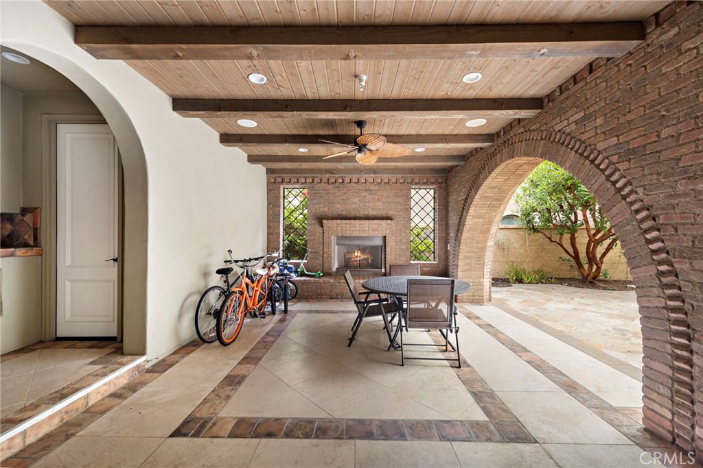 MLS #OC25277061 image #19