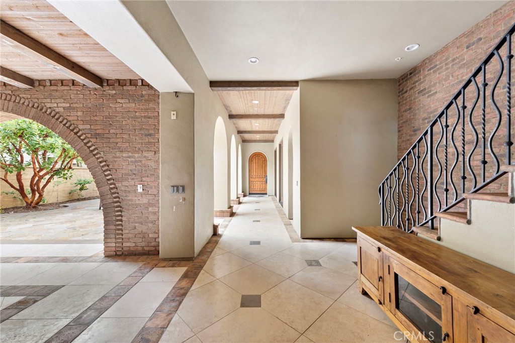 MLS #OC25277061 image #2