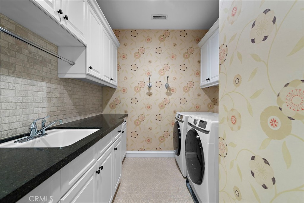 MLS #OC25277061 image #34