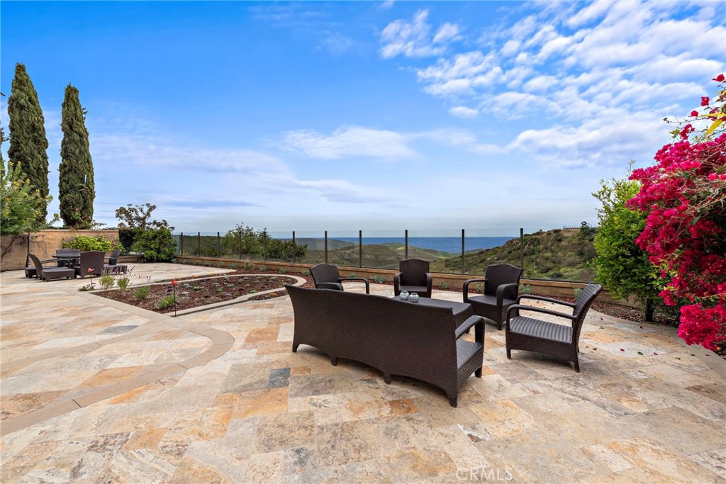 MLS #OC25277061 image #35