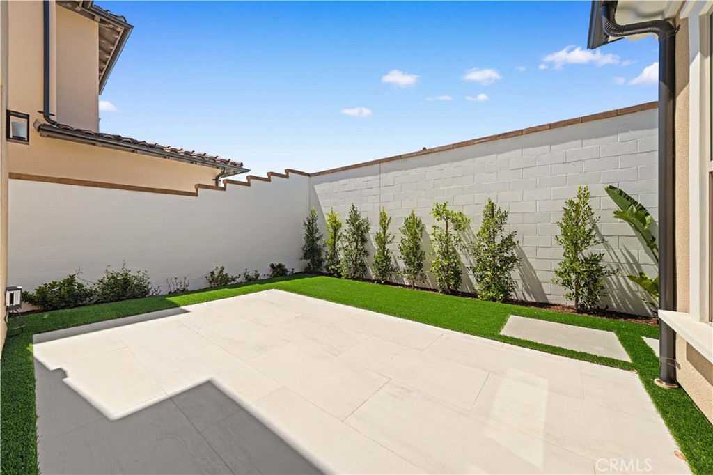 MLS #OC25277130 image #3