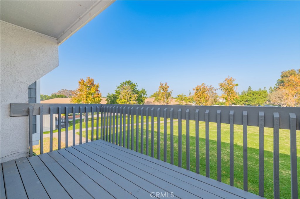 MLS #OC25277189 image #0