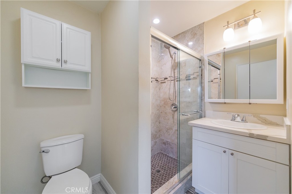 MLS #OC25277189 image #15