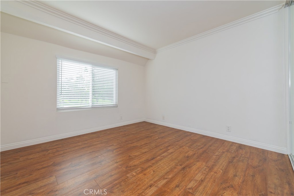 MLS #OC25277189 image #21