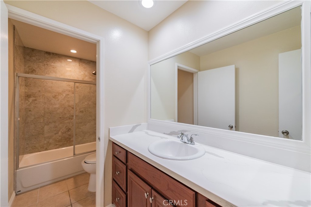 MLS #OC25277189 image #23